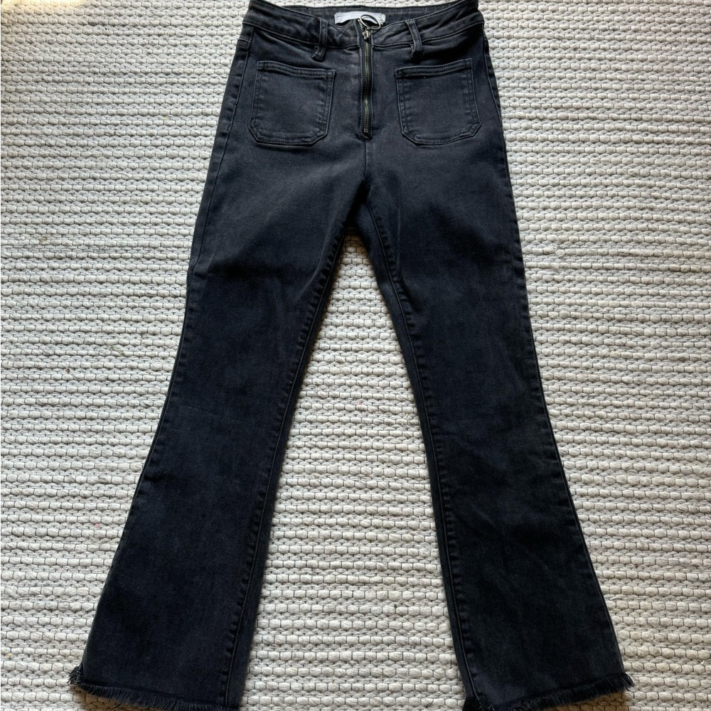 Hidden Kick Flare Jean Cropped